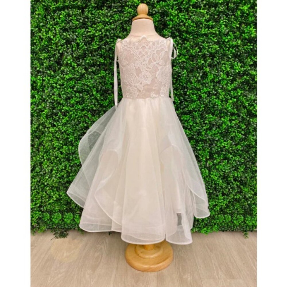 La Petite Style: Layton (Ivory)